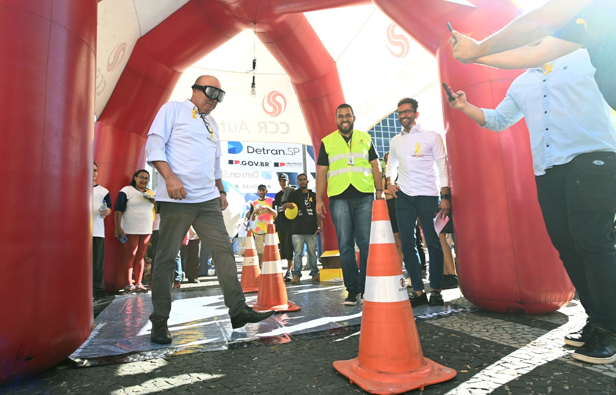 Campanha Maio Amarelo" Promove Testes para Conscientizar sobre Segurança no Trânsito  "